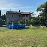 Podere La Pace Bed & Breakfast Vada