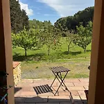 Podere La Pace לינה וארוחת בוקר
