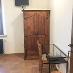 Podere La Pace לינה וארוחת בוקר ואדה
